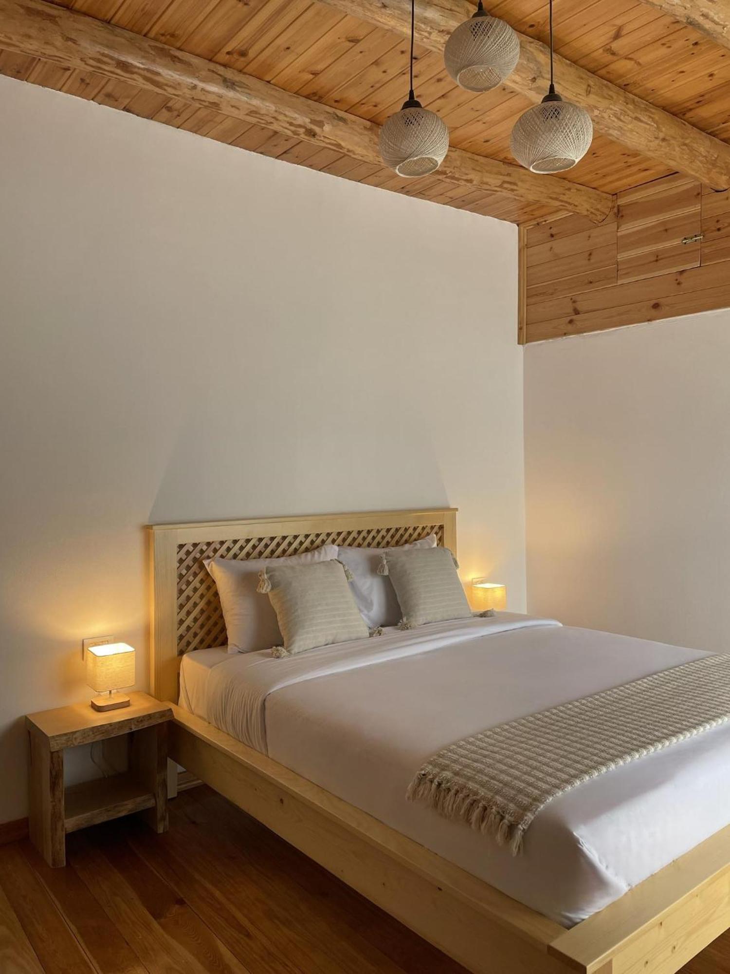 Valter & Drita'S Guesthouse Theth Bagian luar foto