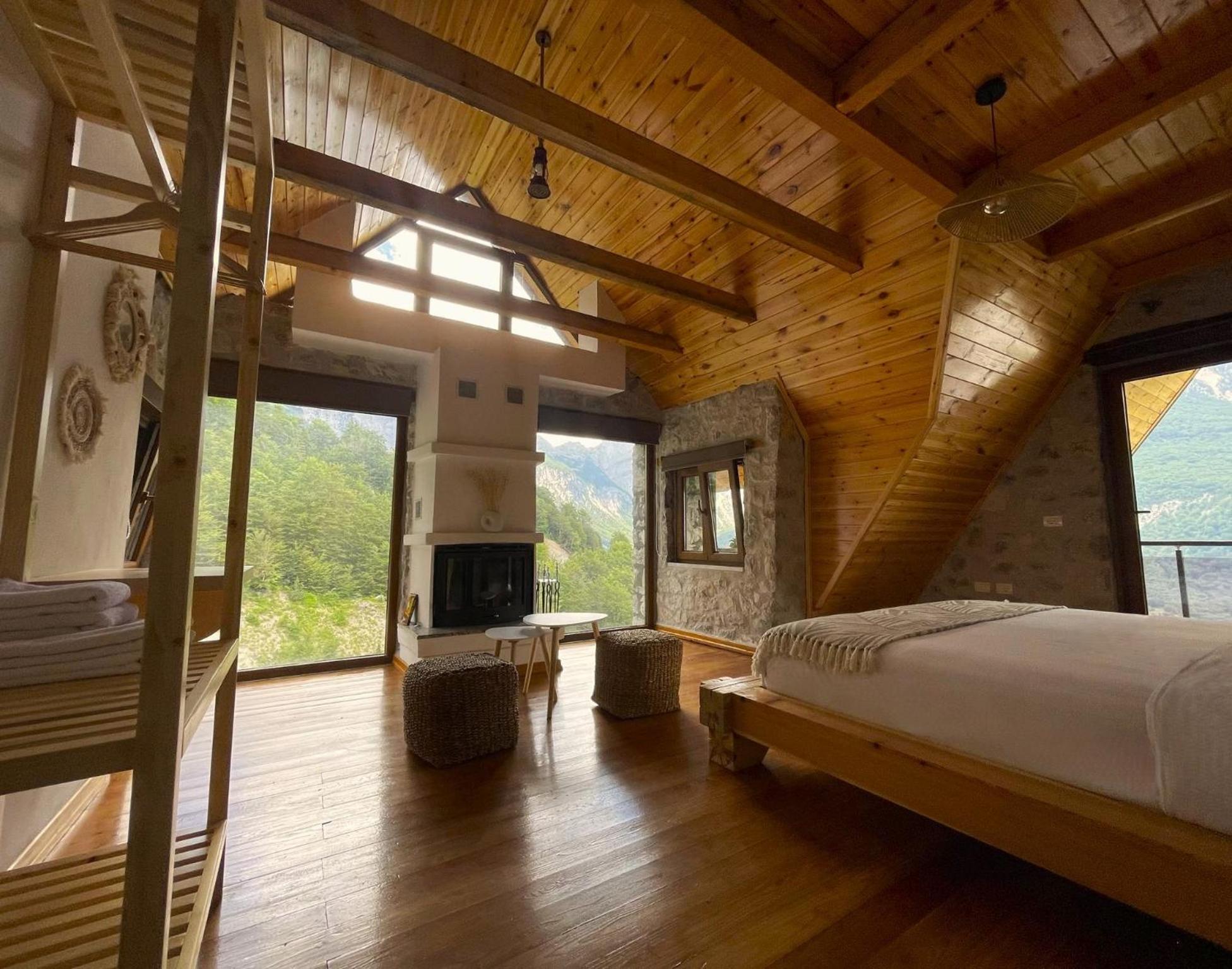 Valter & Drita'S Guesthouse Theth Bagian luar foto